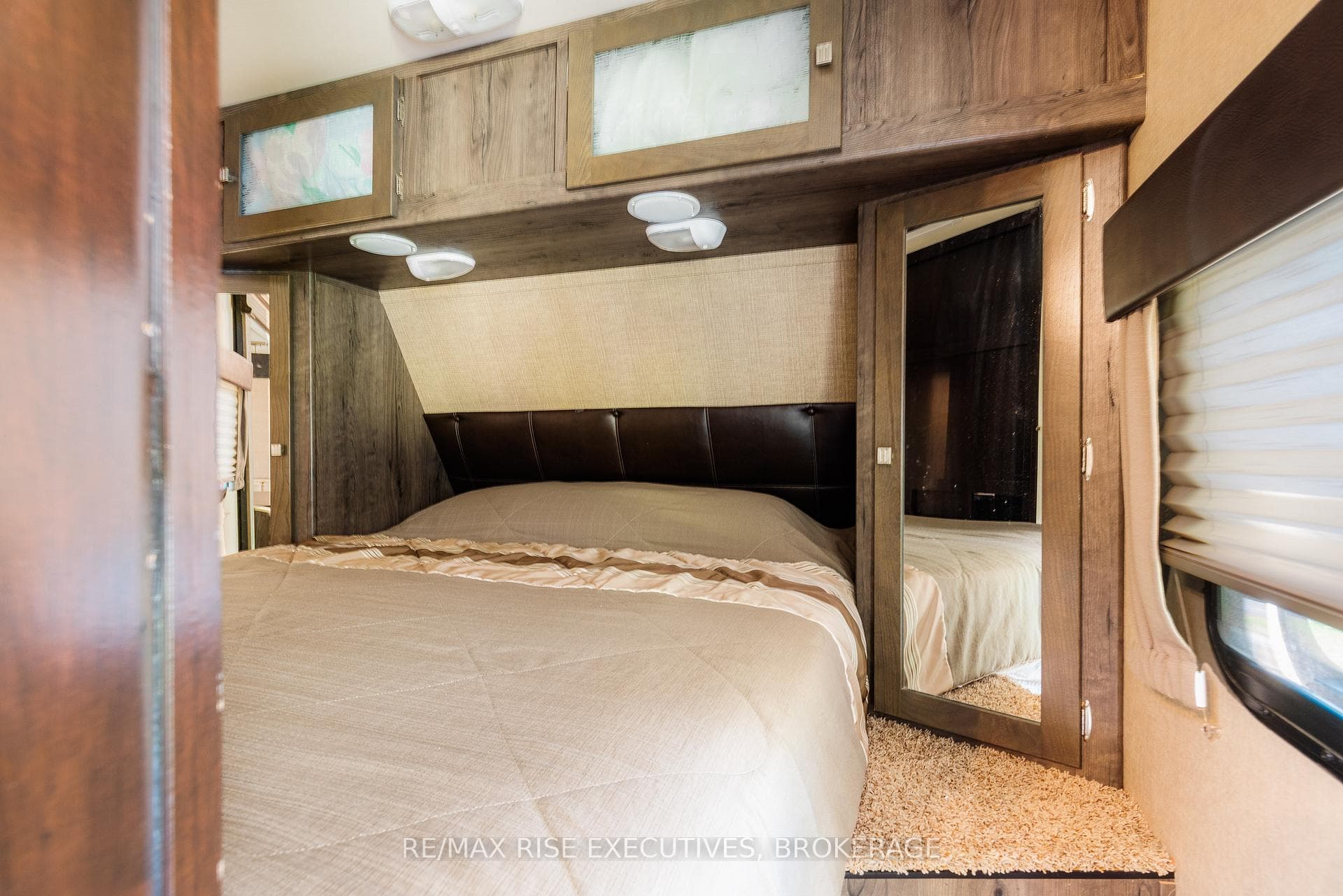 942 Teddys Lane photo 43