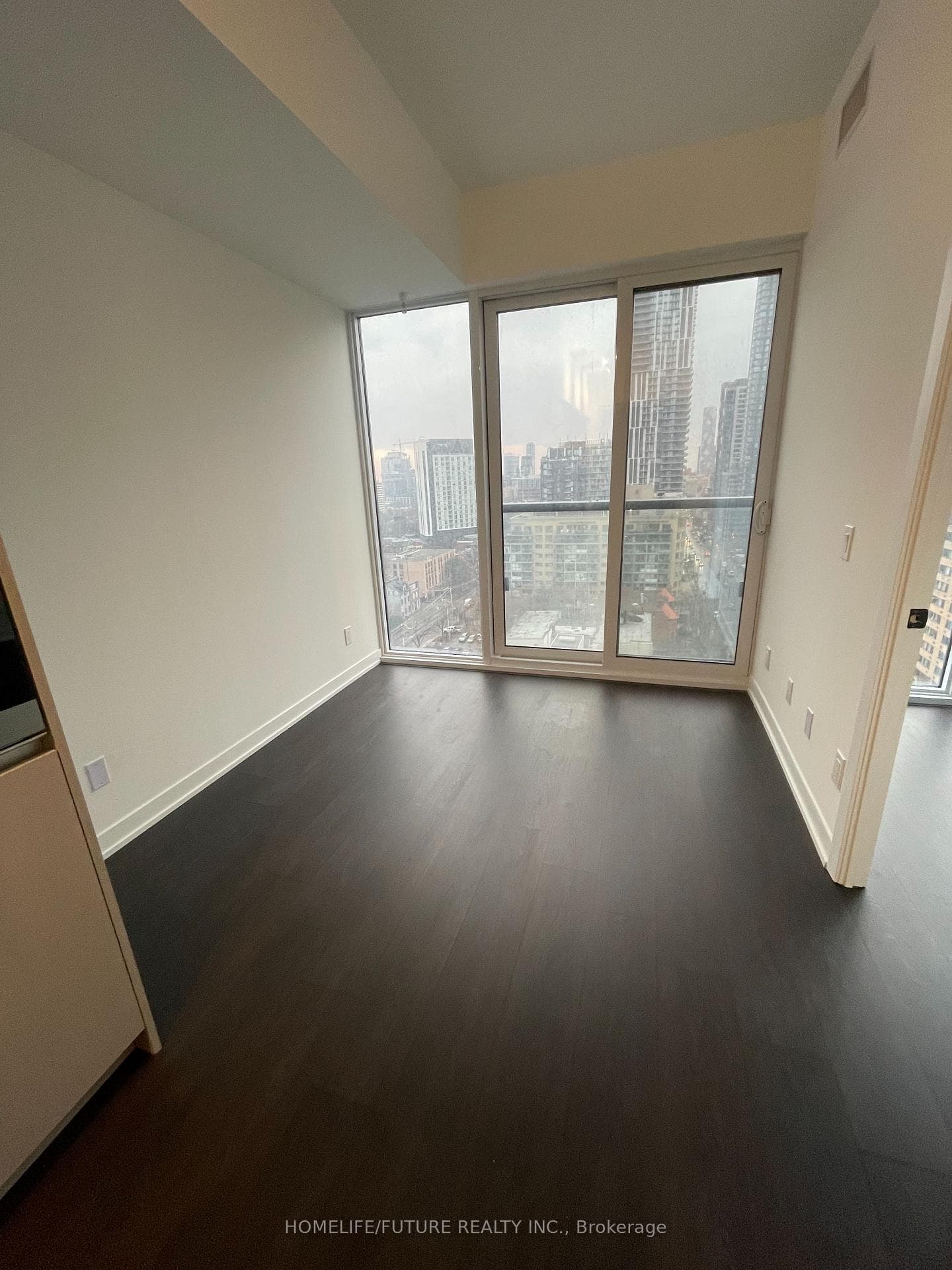 319 Jarvis Street Unit 1501 photo 7