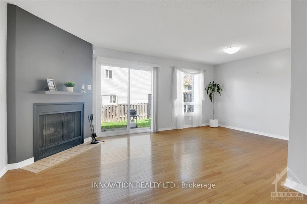 985 KARSH Drive photo 7