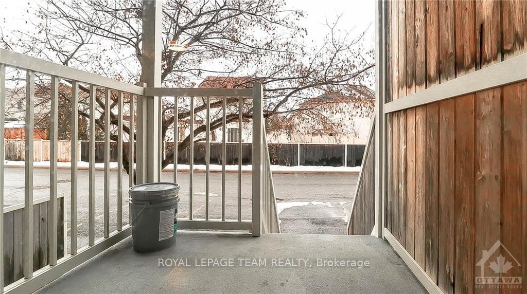 403 CHAPMAN MILLS Drive Unit A photo 18