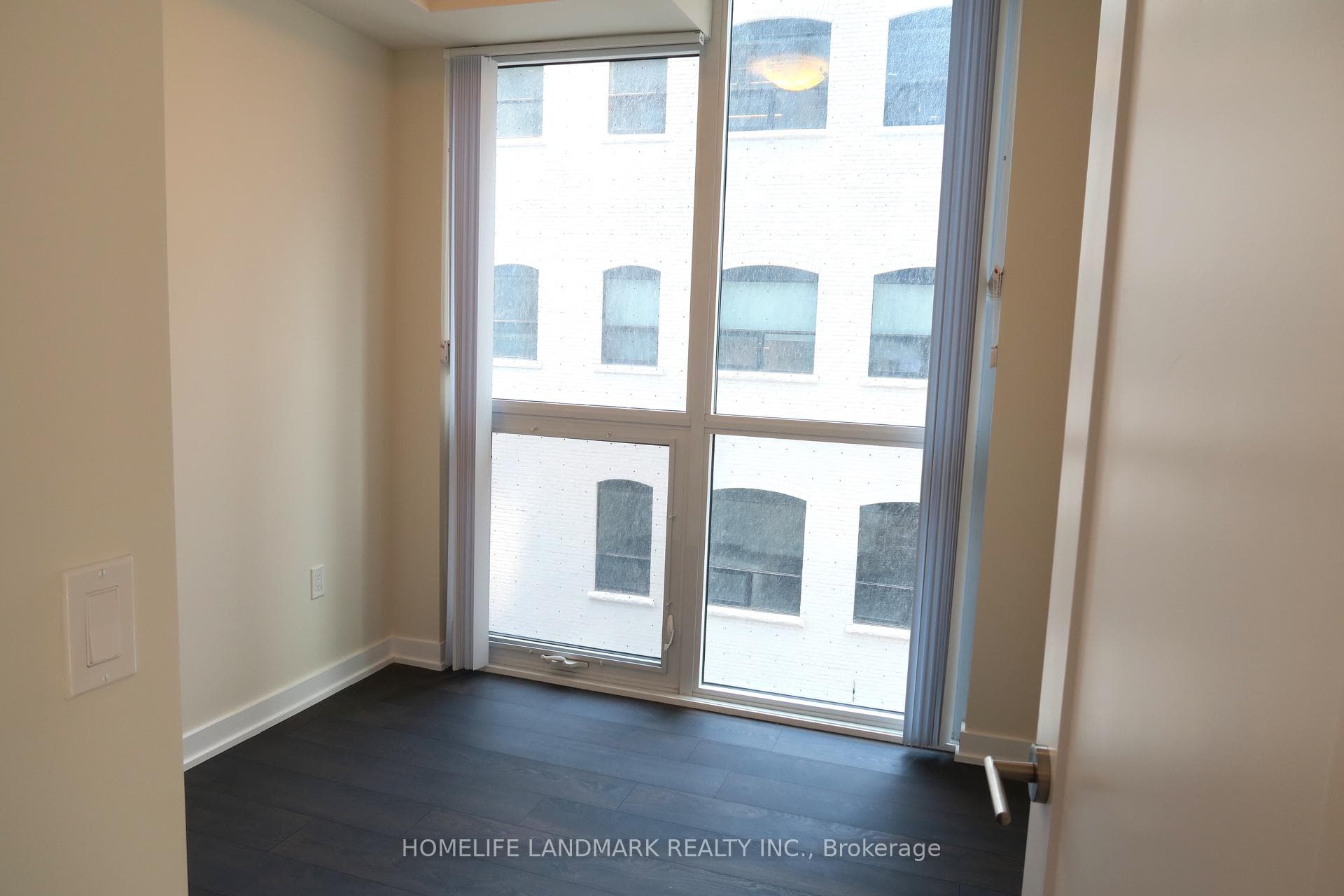 99 John Street Unit 302 photo 4