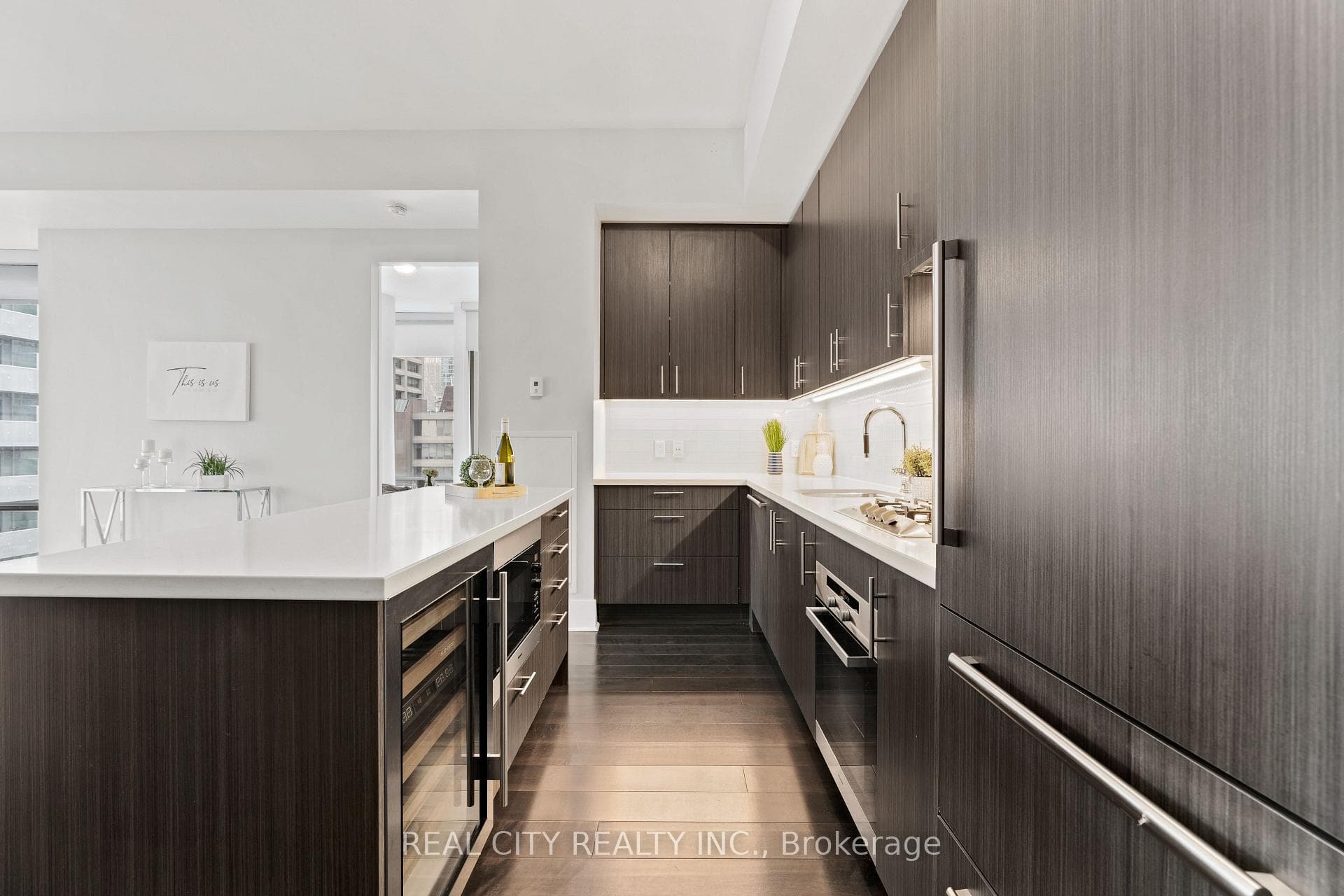 29 Queens Quay Unit 626 photo 20