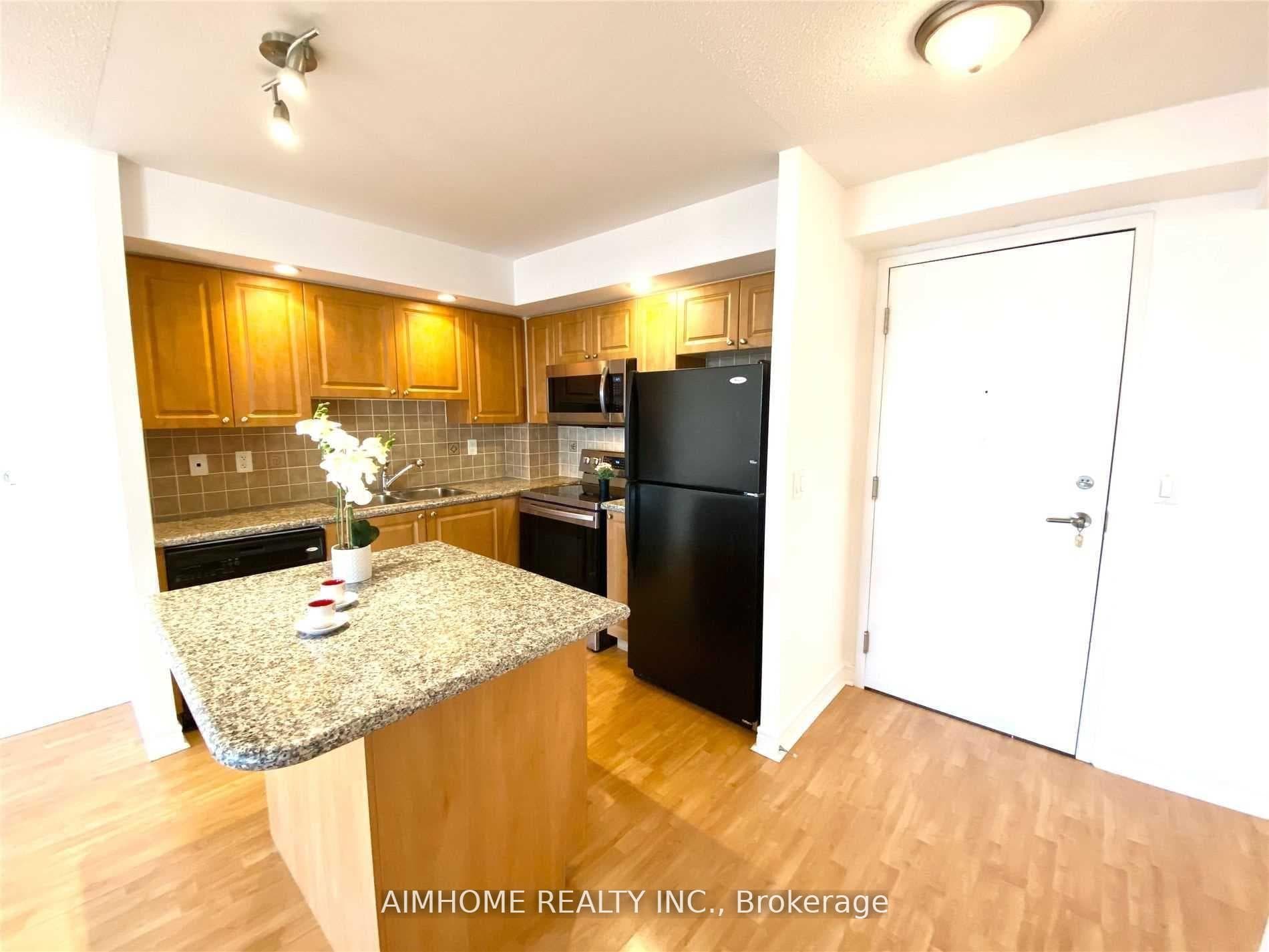 33 Cox Boulevard Unit 827 photo 12