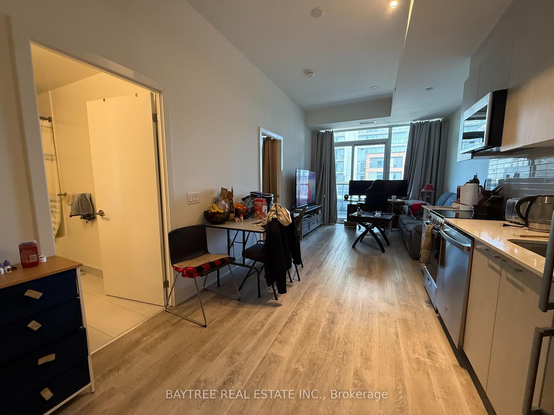 185 Deerfield Road Unit 403 photo 5