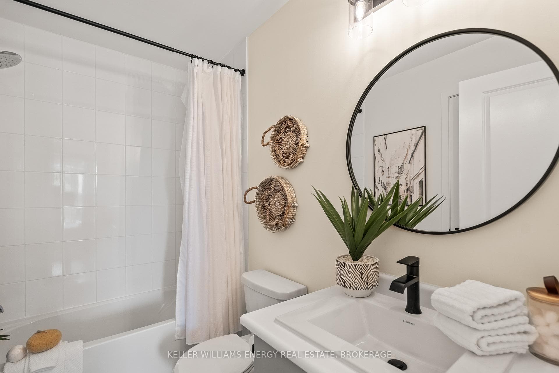 2550 Castlegate Crossing N/A Unit 302 photo 27