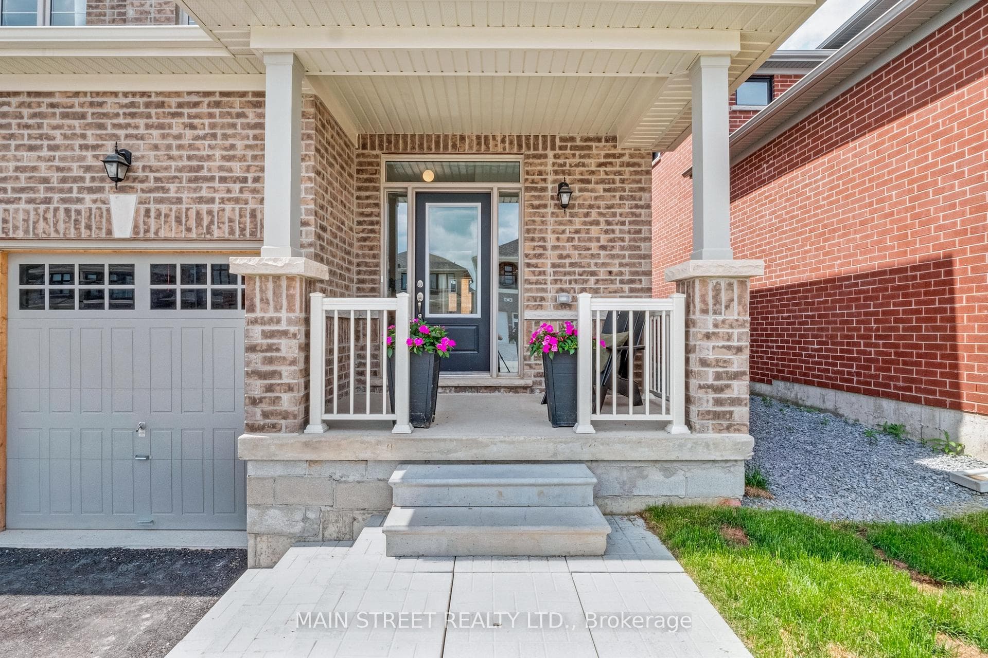 18 Ainslie Hill Crescent photo 2