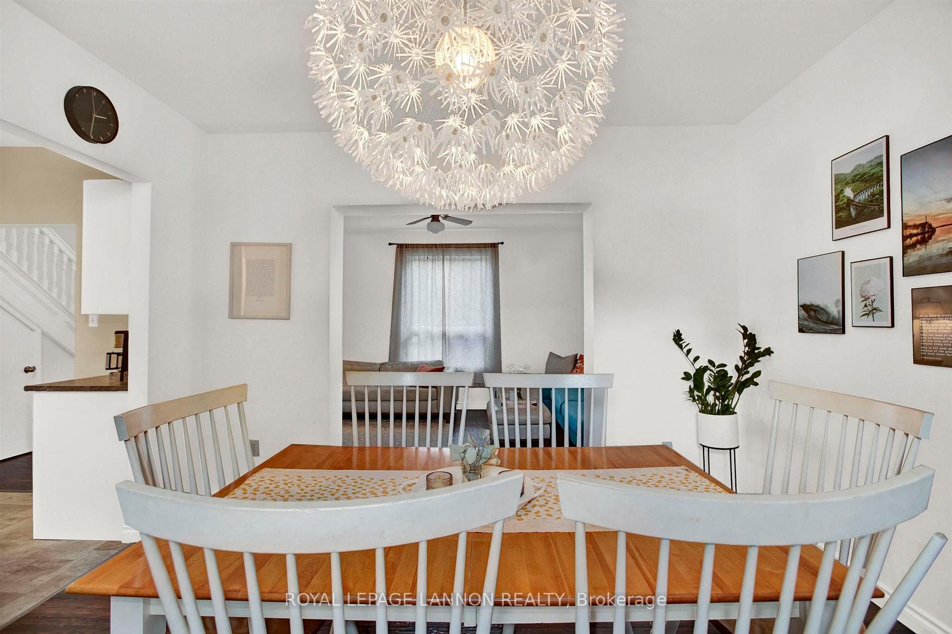 105 Peter Street photo 13