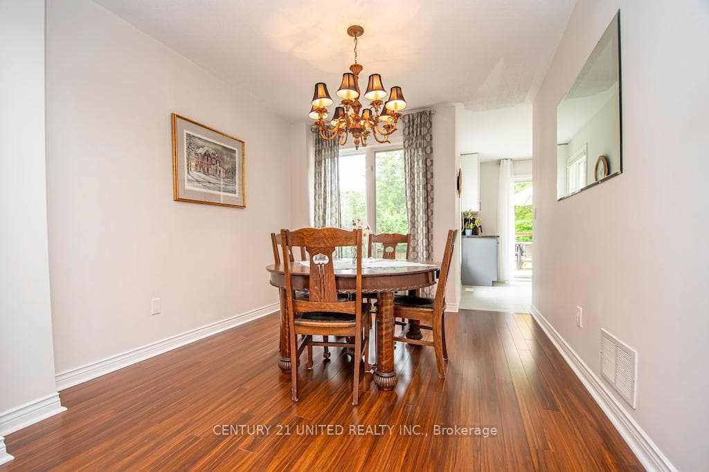 55 Cooper Court photo 9