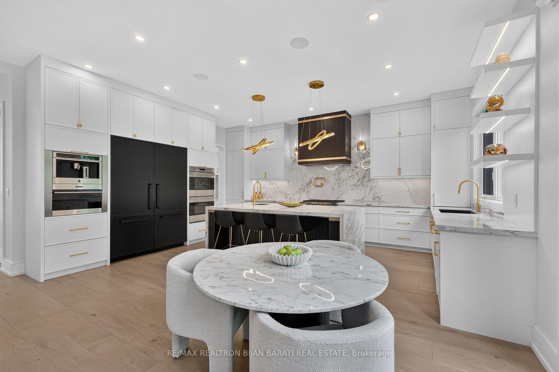 16 Wild Cherry Lane photo 18