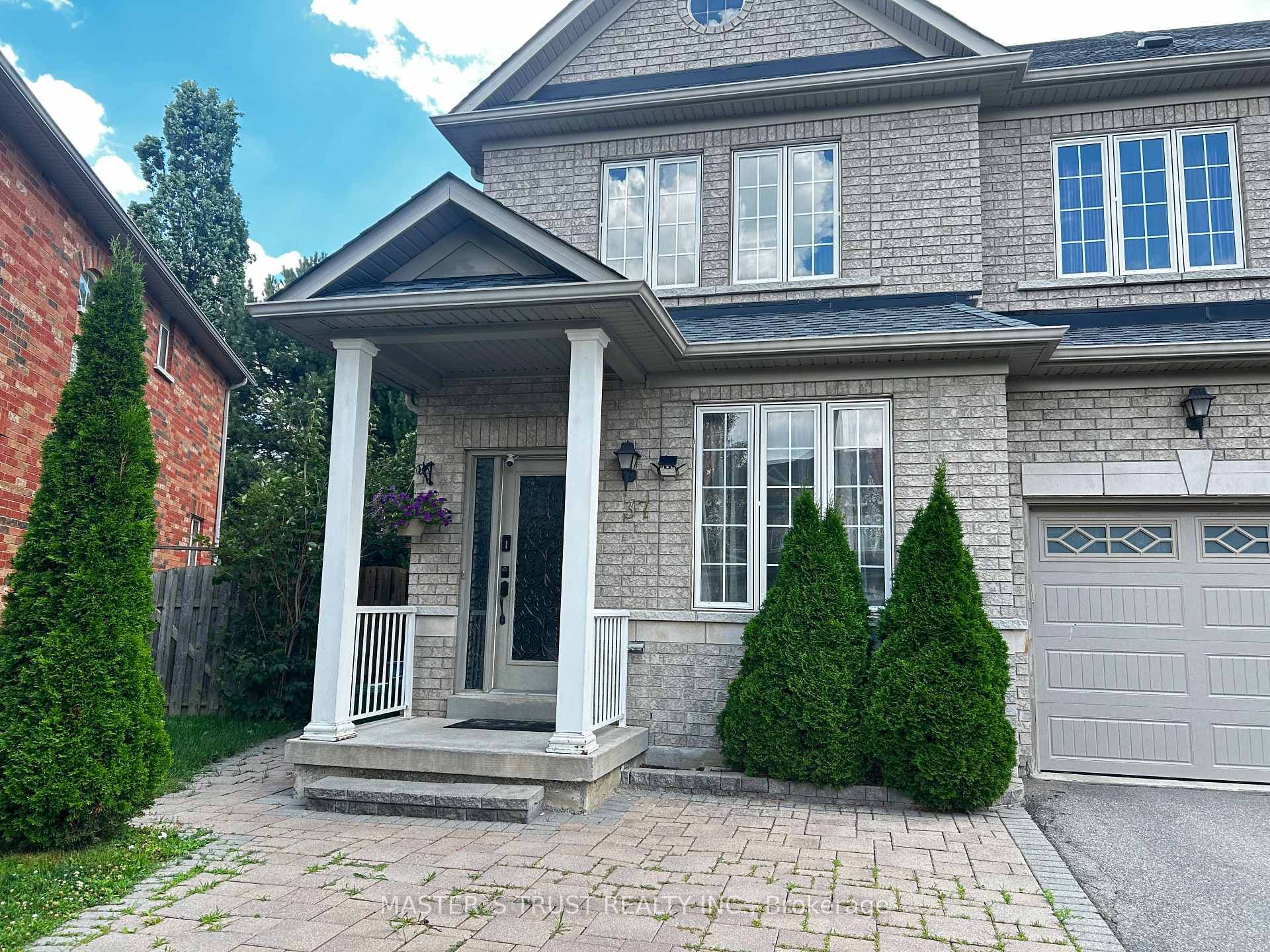 37 Levellands Crescent photo 1