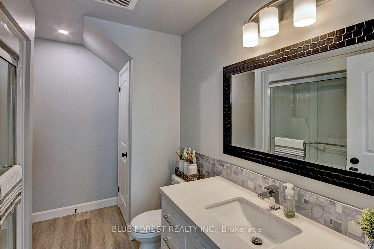 454 Trerice Street photo 11