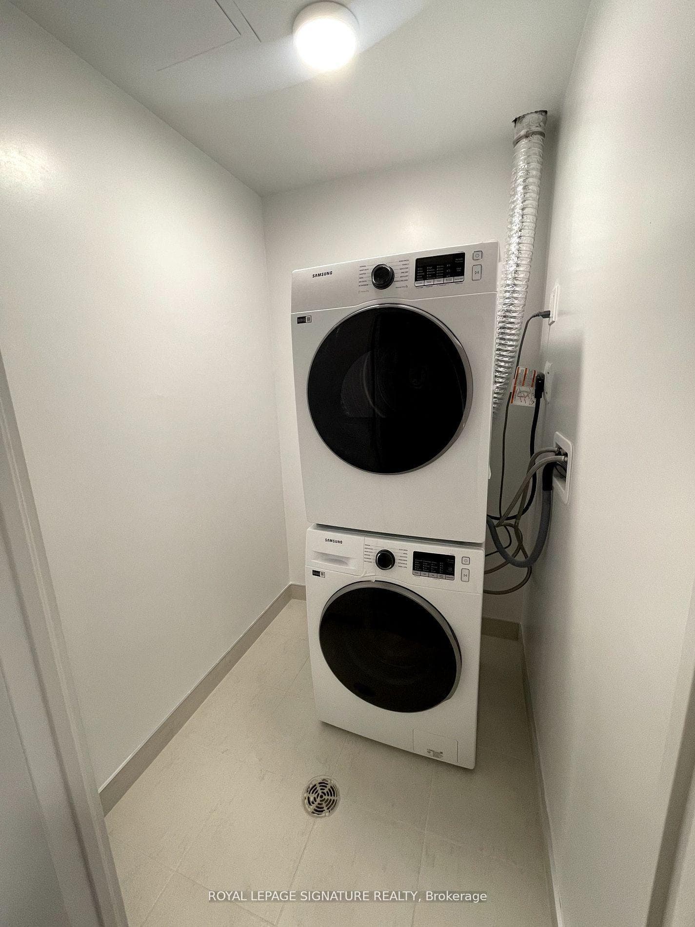 150 Logan Avenue Unit 439 photo 10