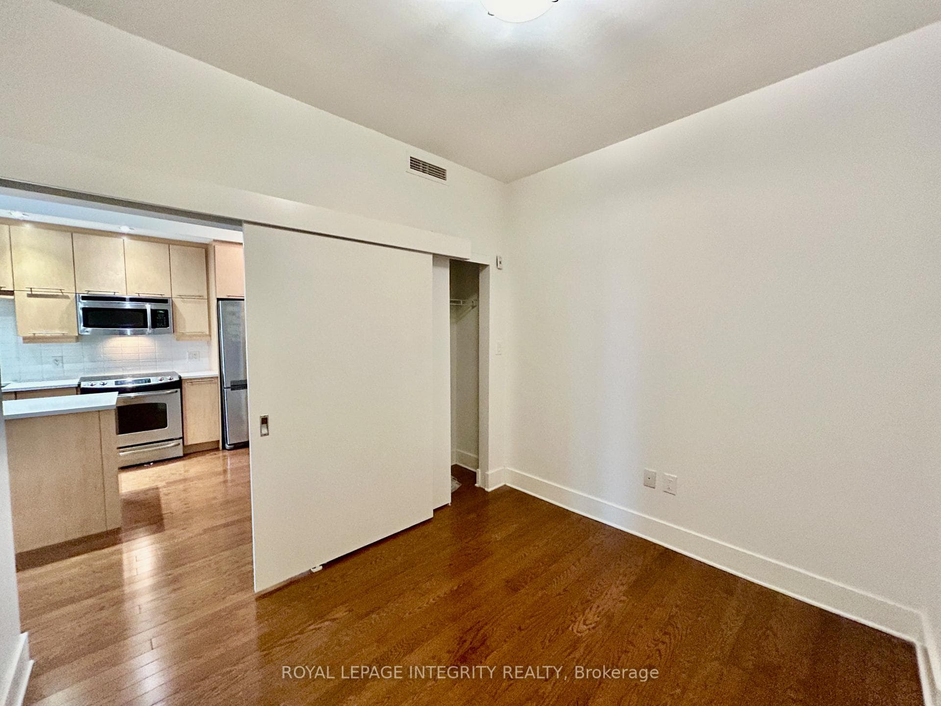 101 Richmond Road Unit 420 photo 14