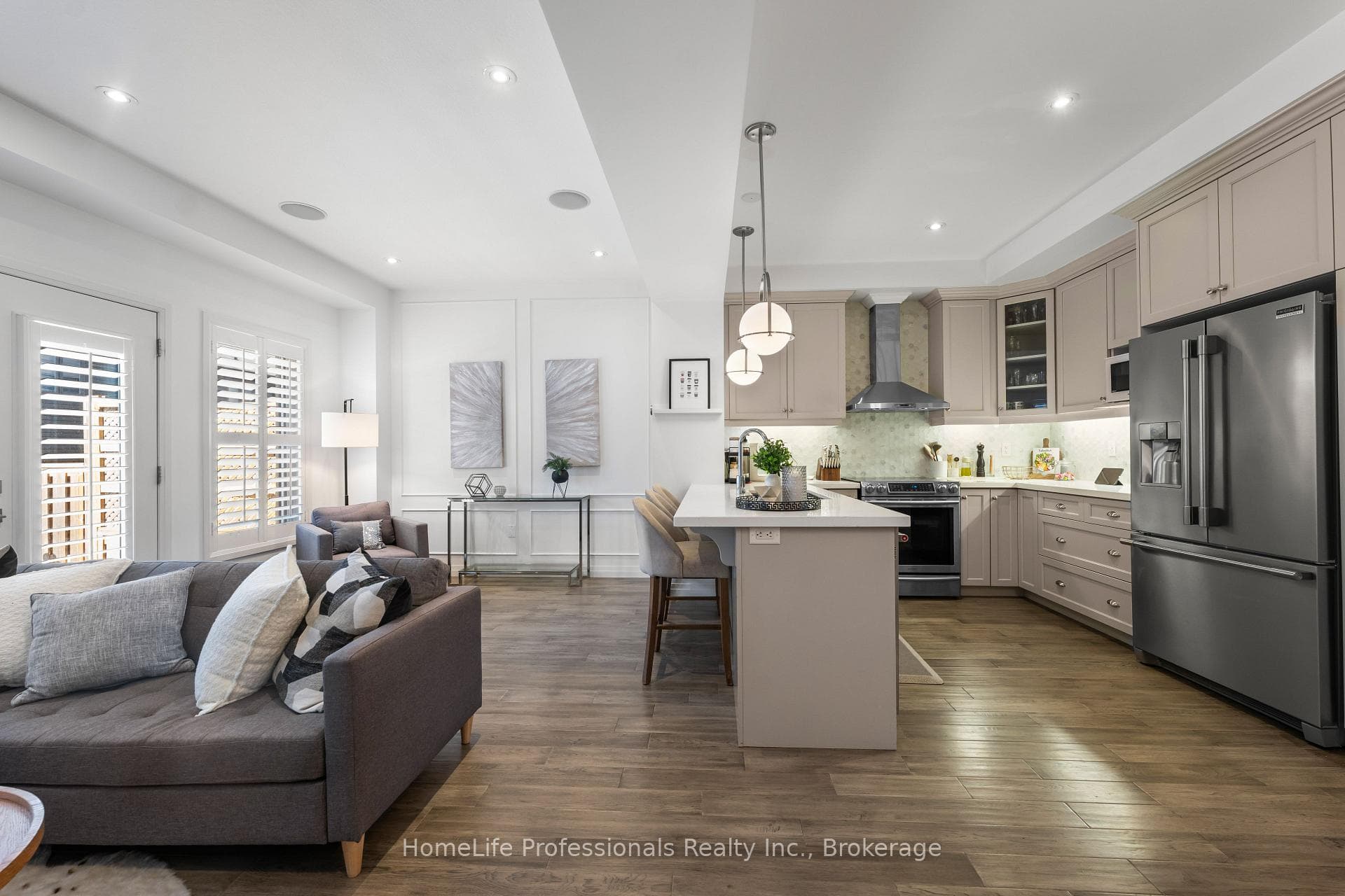 53 Greenwich Avenue photo 15