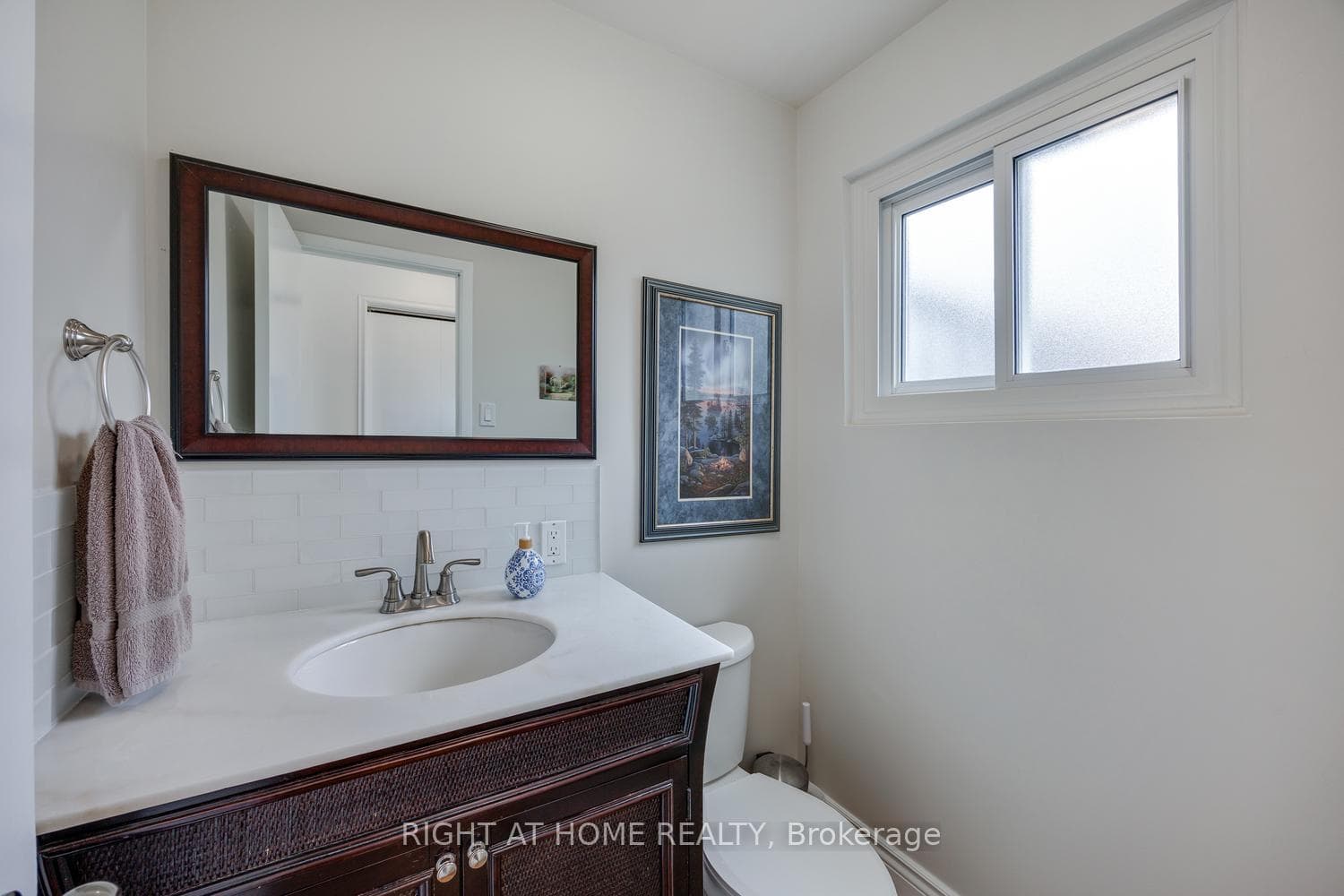17 Crestview Avenue photo 29