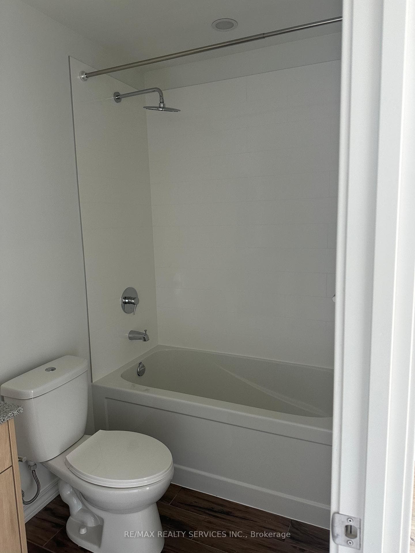 181 Elmira Road Unit 114 B photo 9