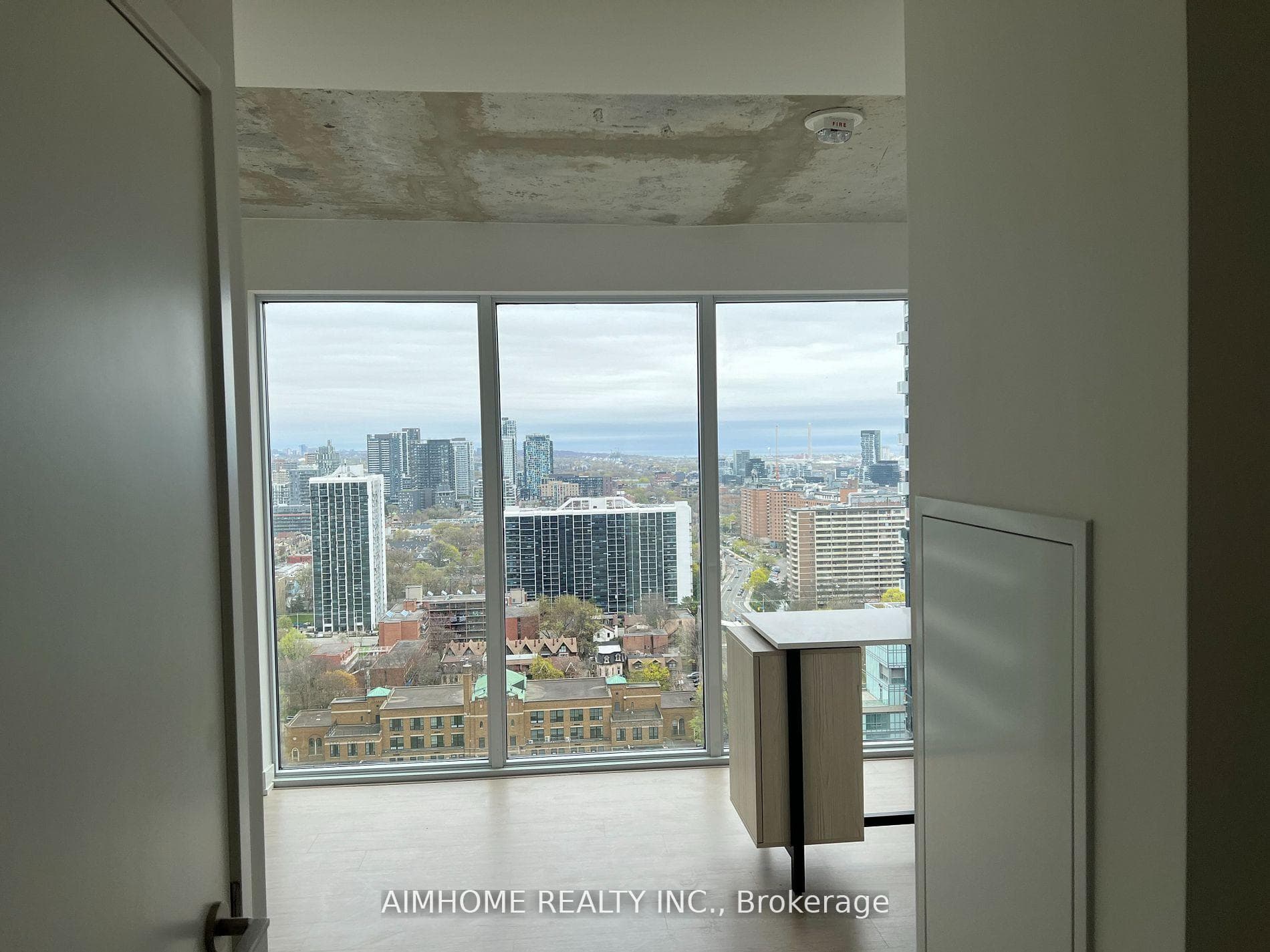 65 Mutual Street Unit 2509 photo 2