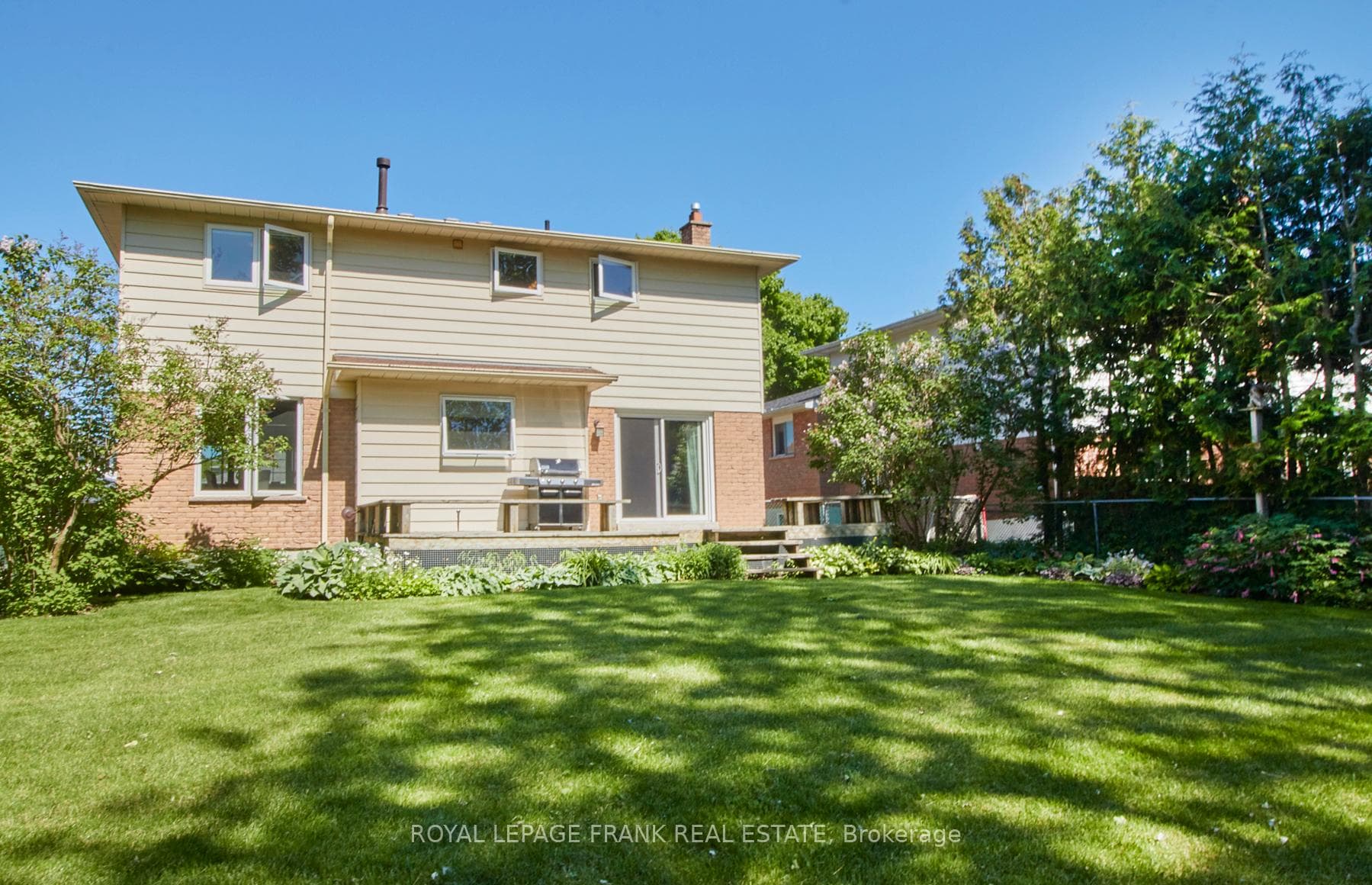 62 Chester Crescent photo 35
