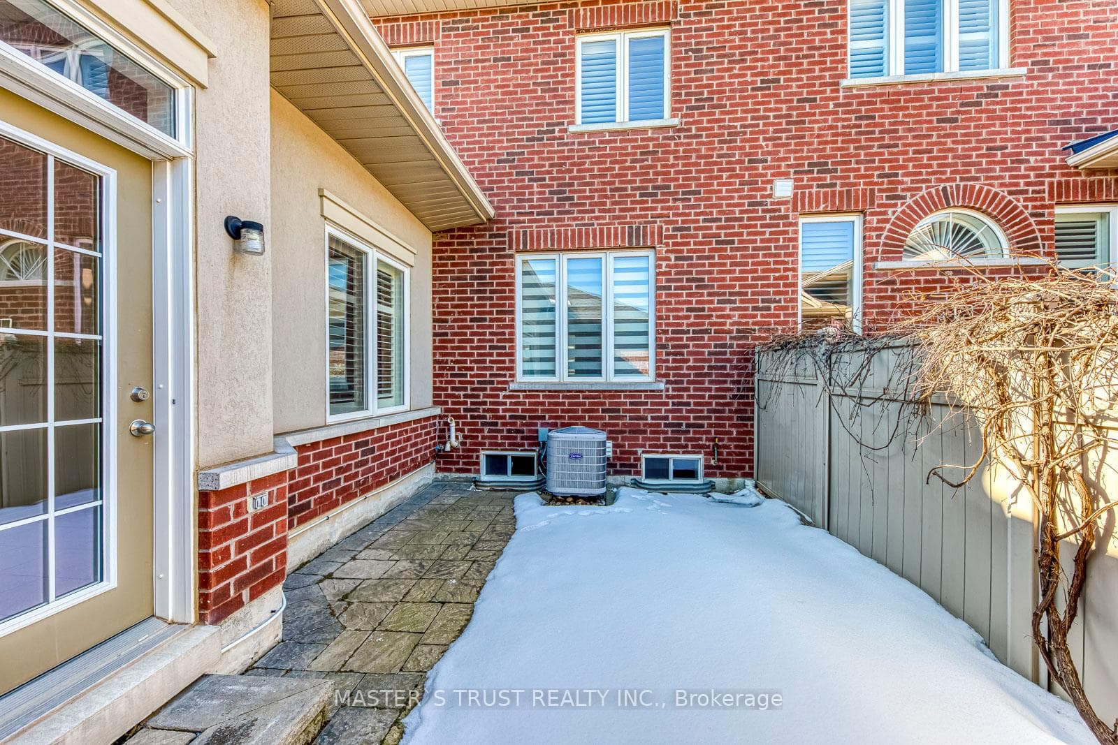 3075 Neyagawa Boulevard photo 42
