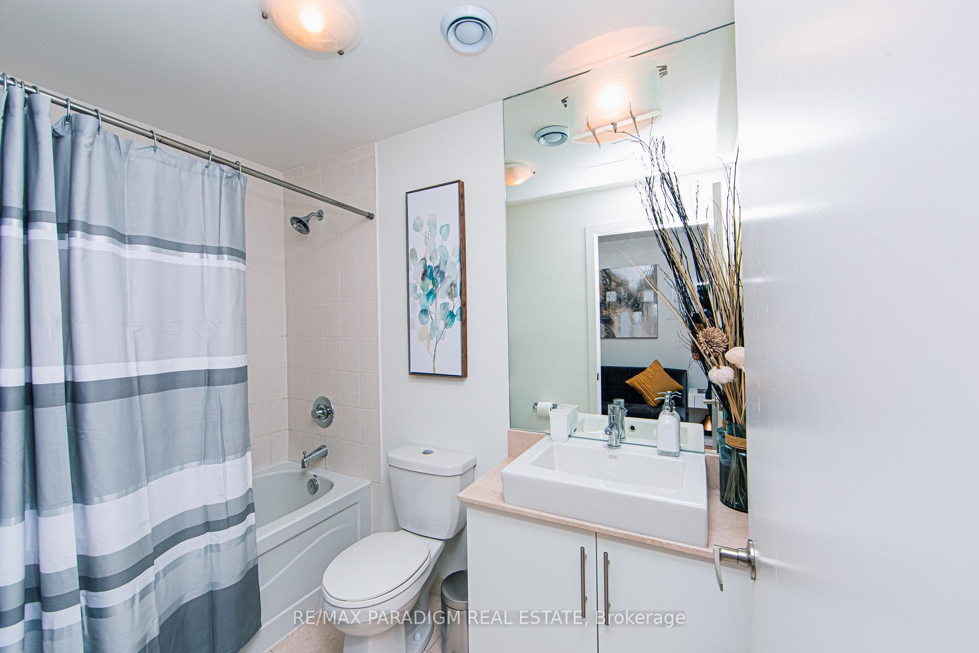 55 Bremner Boulevard Unit 2002 photo 6