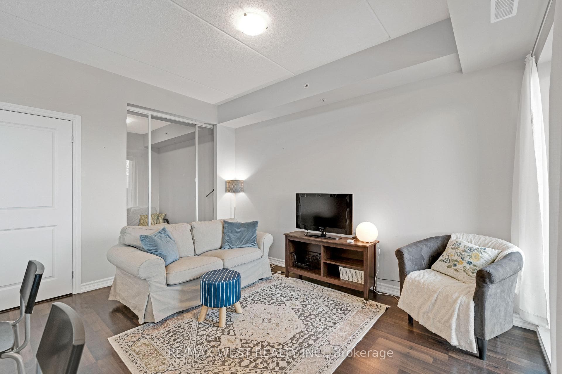 1280 GORDON Street Unit 310 photo 8
