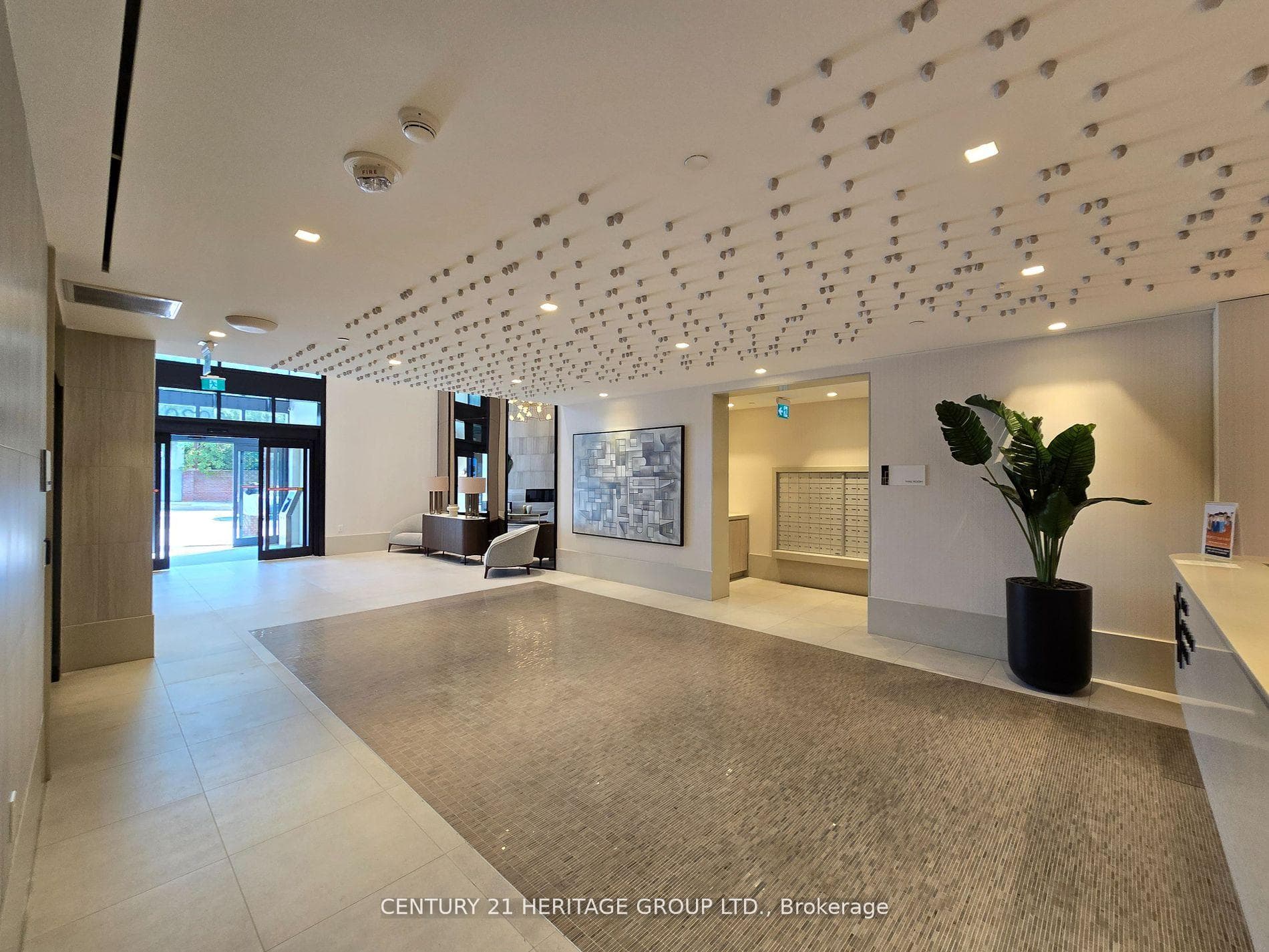 2020 Bathurst Street Unit 1805 photo 4