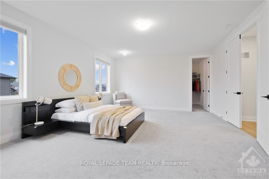 220 SKIPPER Drive photo 20