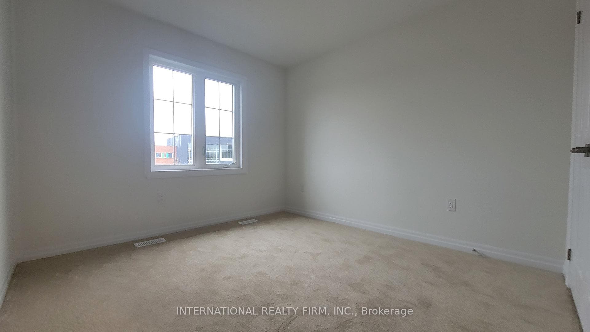143 Northglen Boulevard photo 19