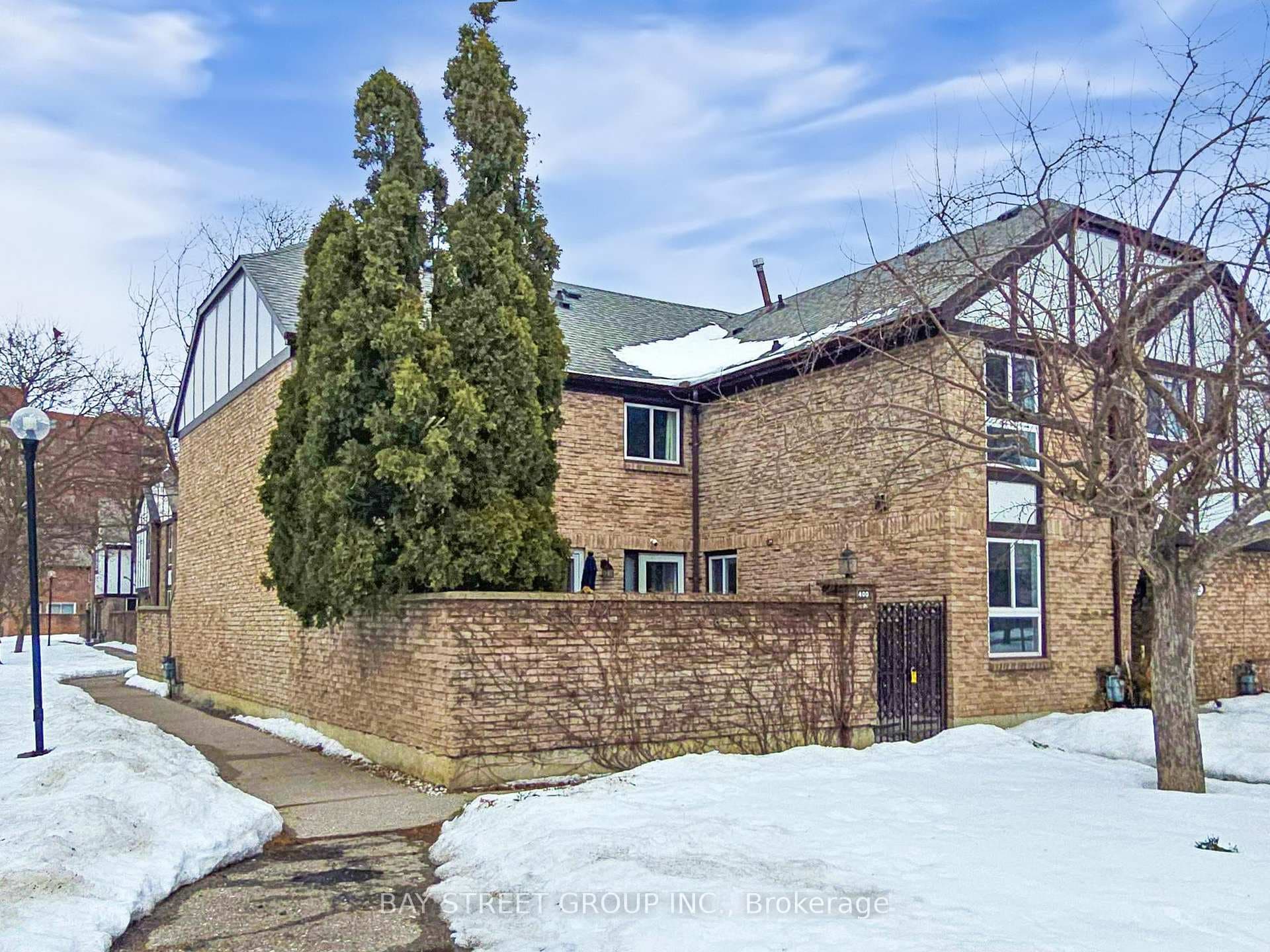 400 Milner Avenue photo 1