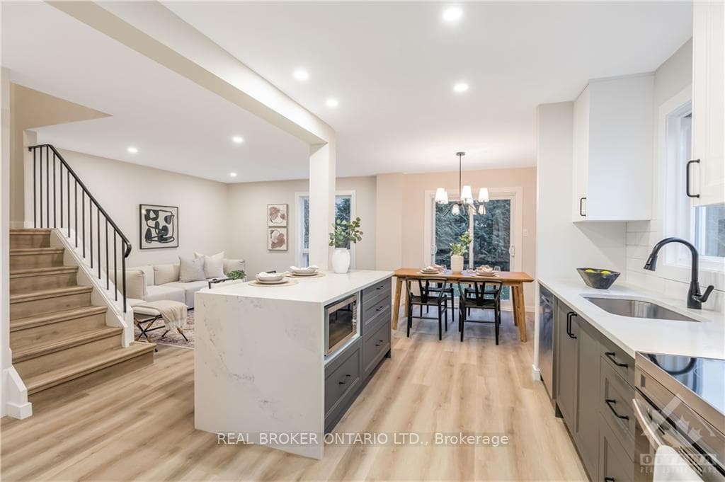 272 COTE ROYALE Crescent photo 10
