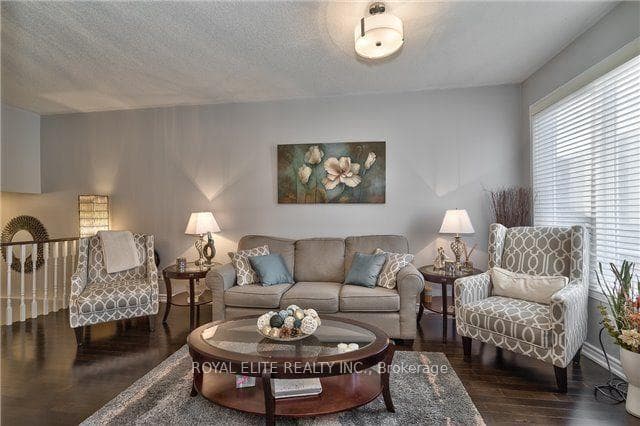 3883 Stardust Drive photo 4