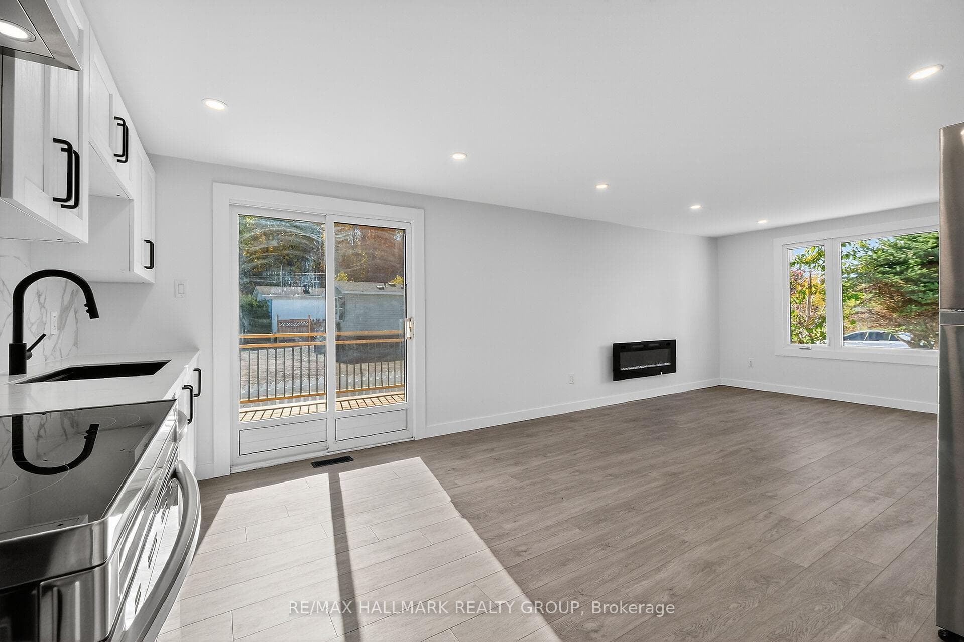 3535 St. Joseph Boulevard Unit 68 photo 2
