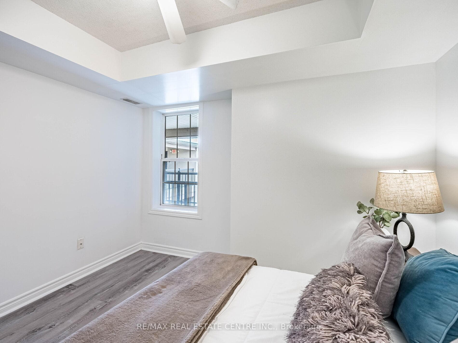 1483 Maple Avenue Unit 408 photo 25