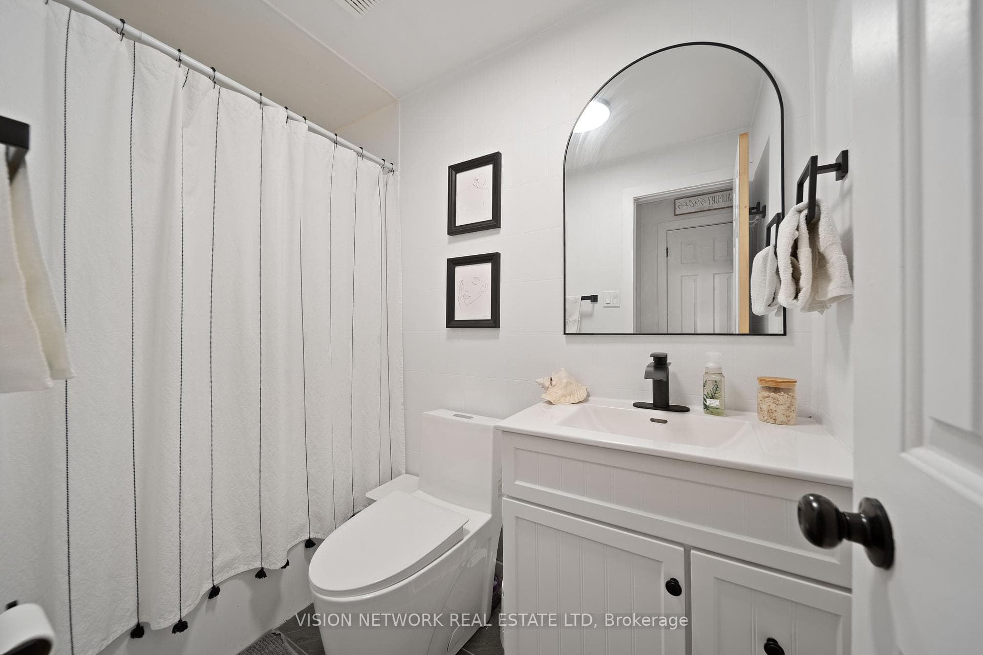 266 Chestnut Street photo 24