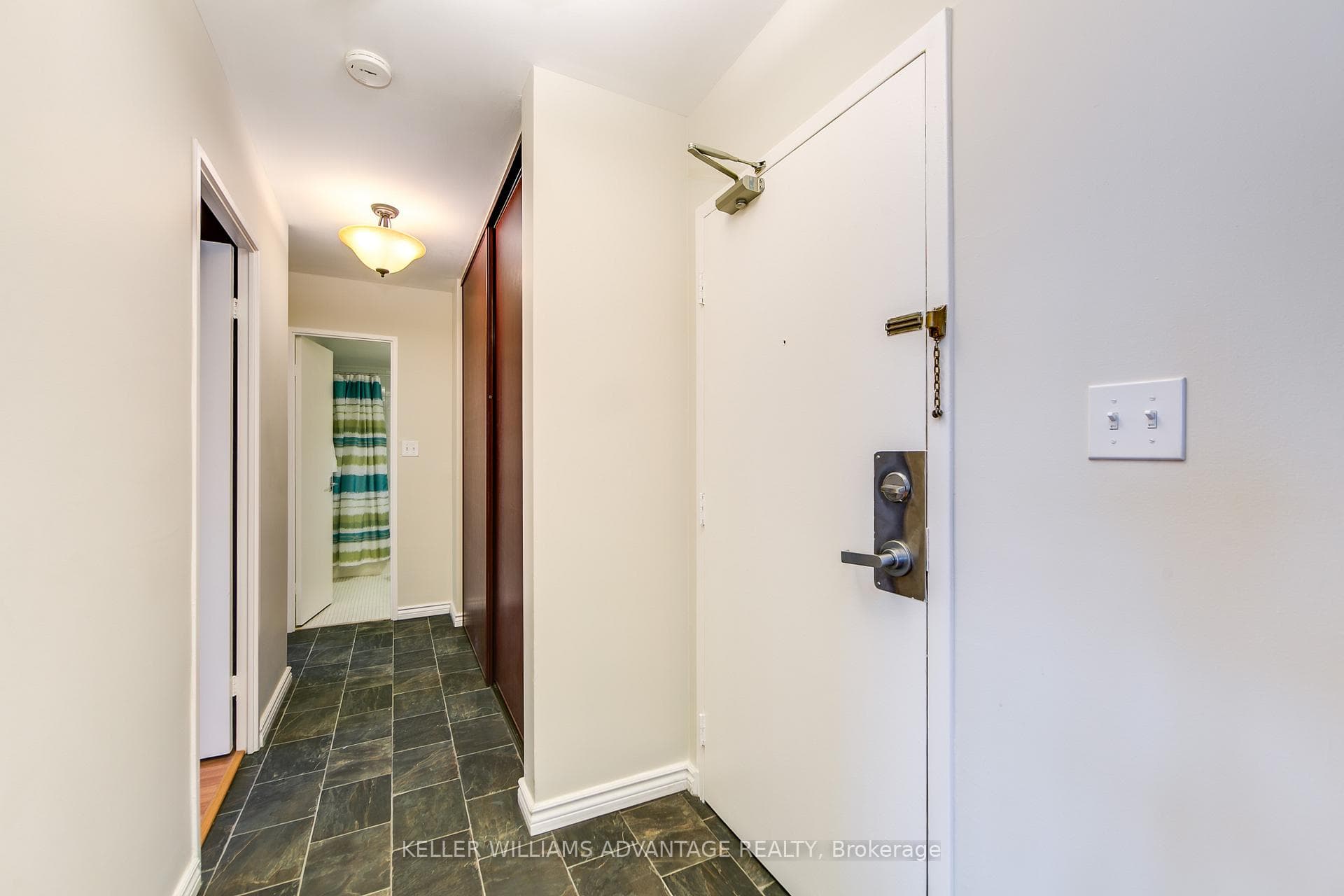 1 Massey Square Unit 2504 photo 2