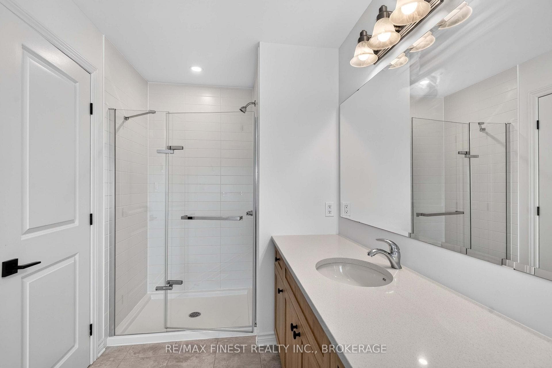 1283 DELANCEY Drive photo 32
