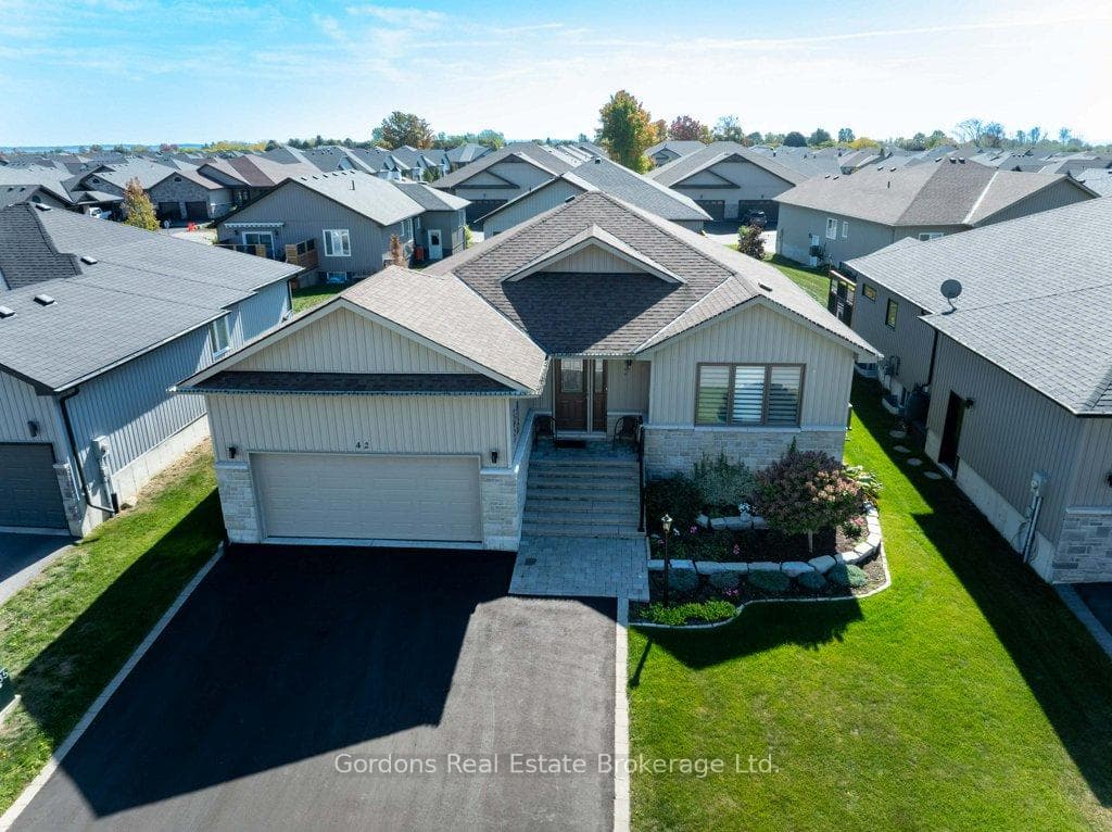 42 Conger Drive photo 1