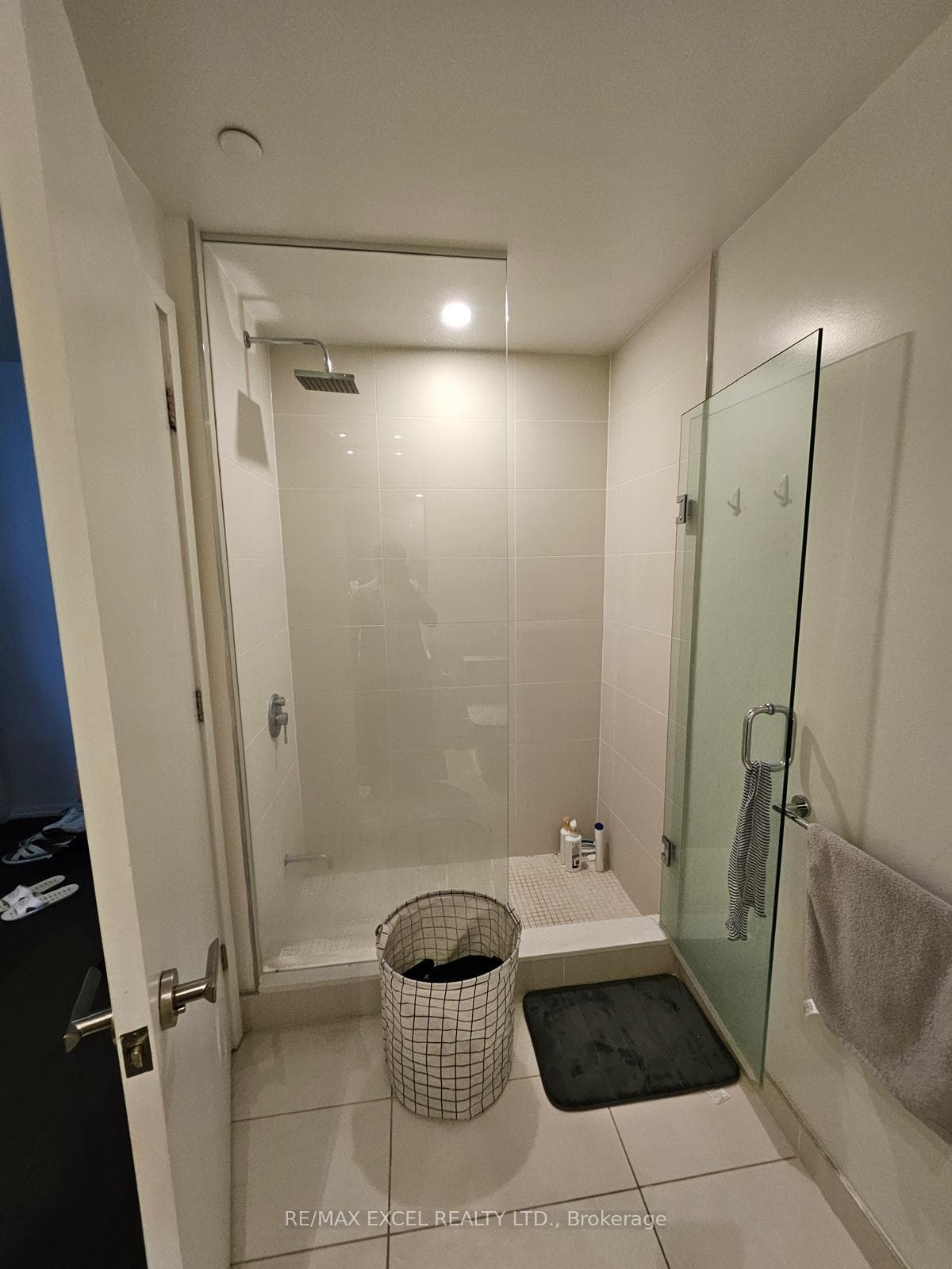 5 Soudan Avenue Unit 1607 photo 12