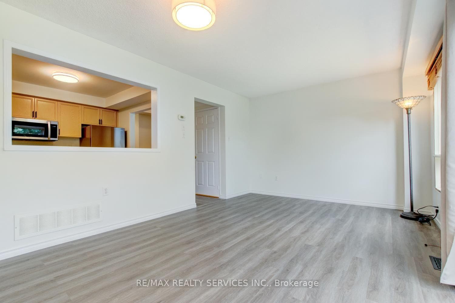 63 Herkes Drive photo 16