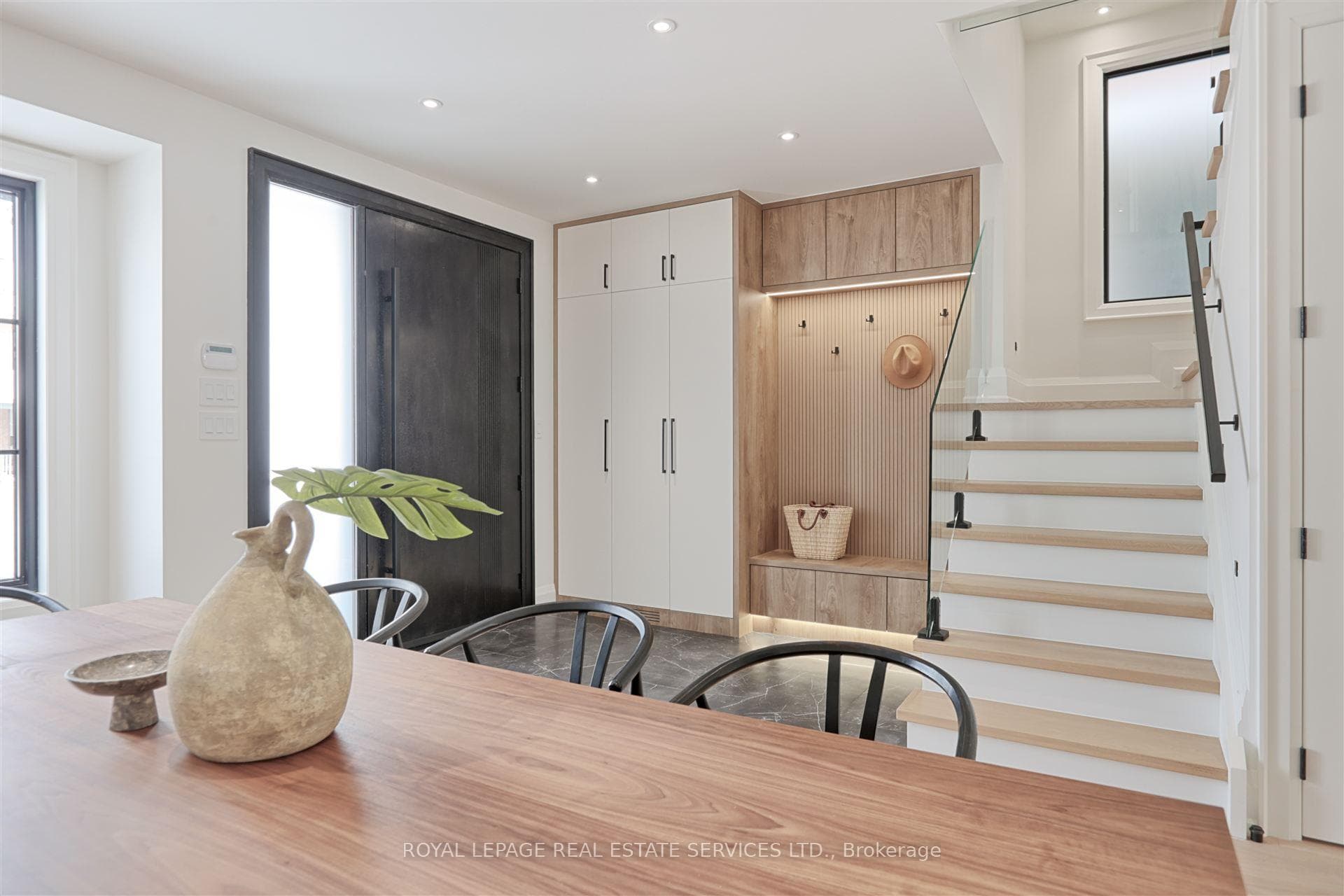 600 Windermere Avenue photo 1