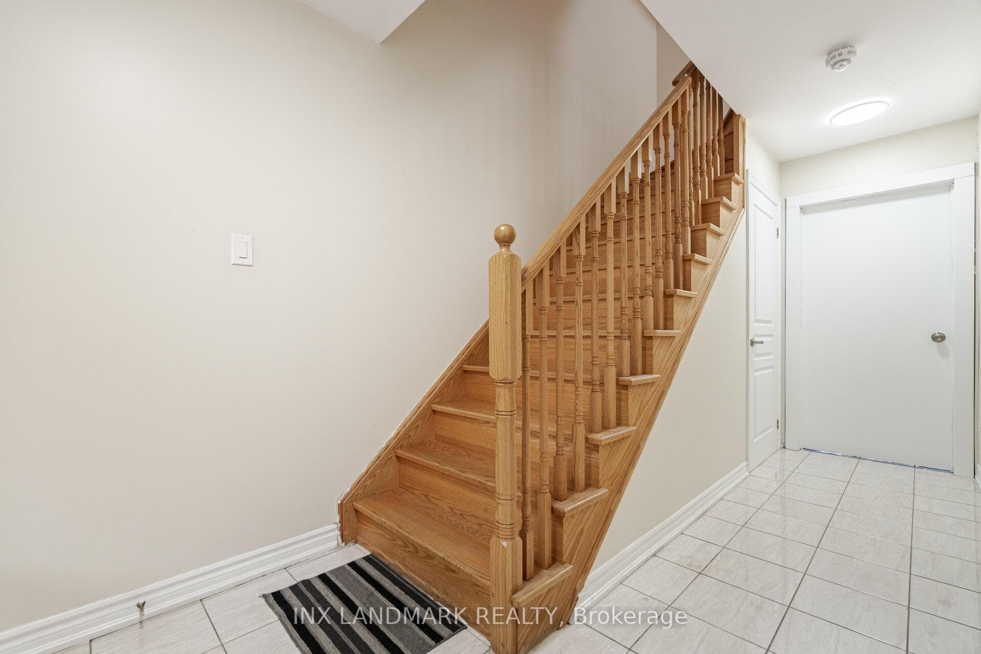 23 Abercove Close photo 6