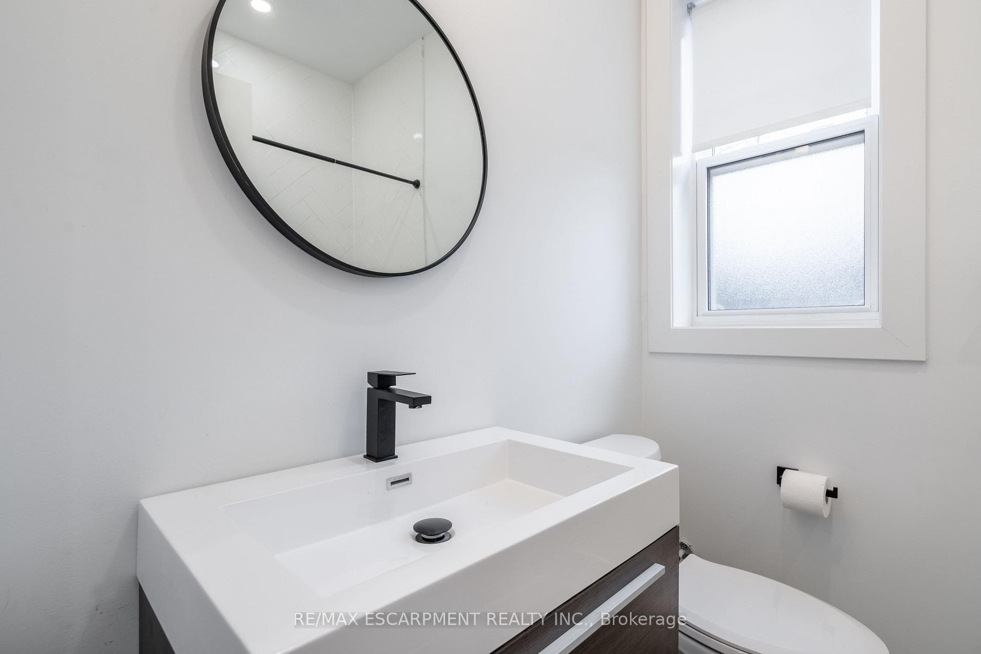 204 Balsam Avenue photo 13