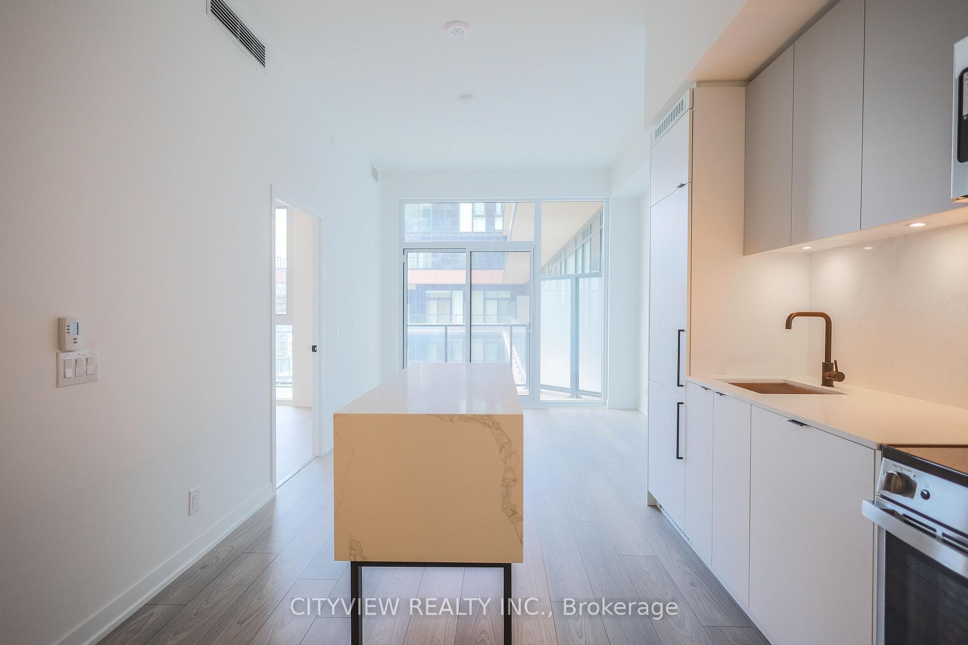 285 Dufferin Street Unit 1127 photo 13