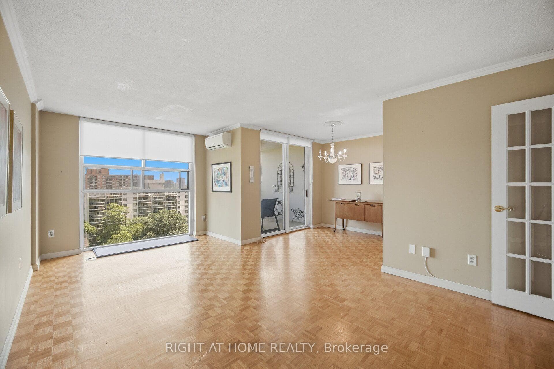 40 Homewood Avenue Unit 1104 photo 12
