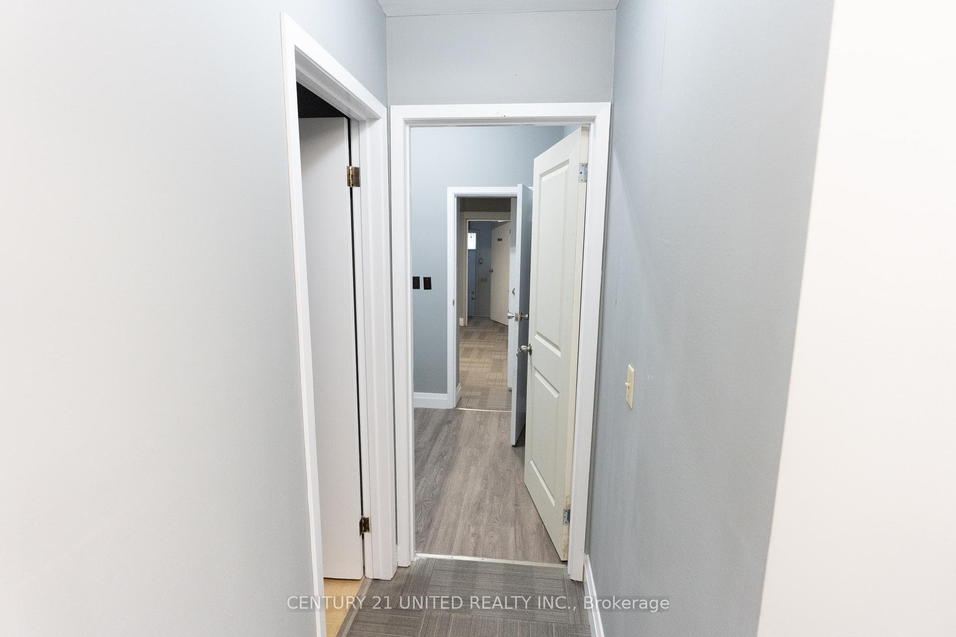 310 Rubidge Street photo 10