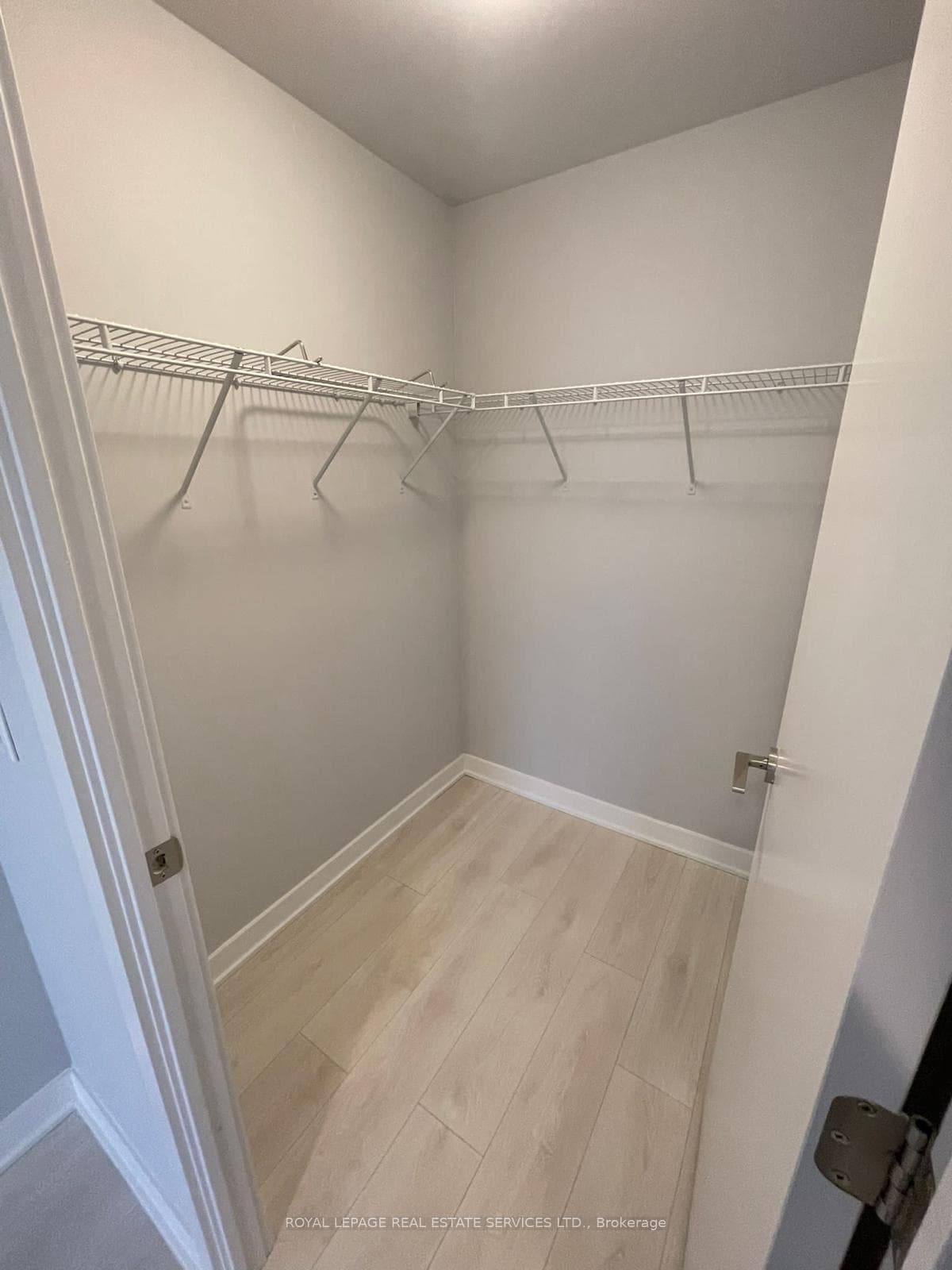 2221 Yonge Street Unit 1911 photo 17
