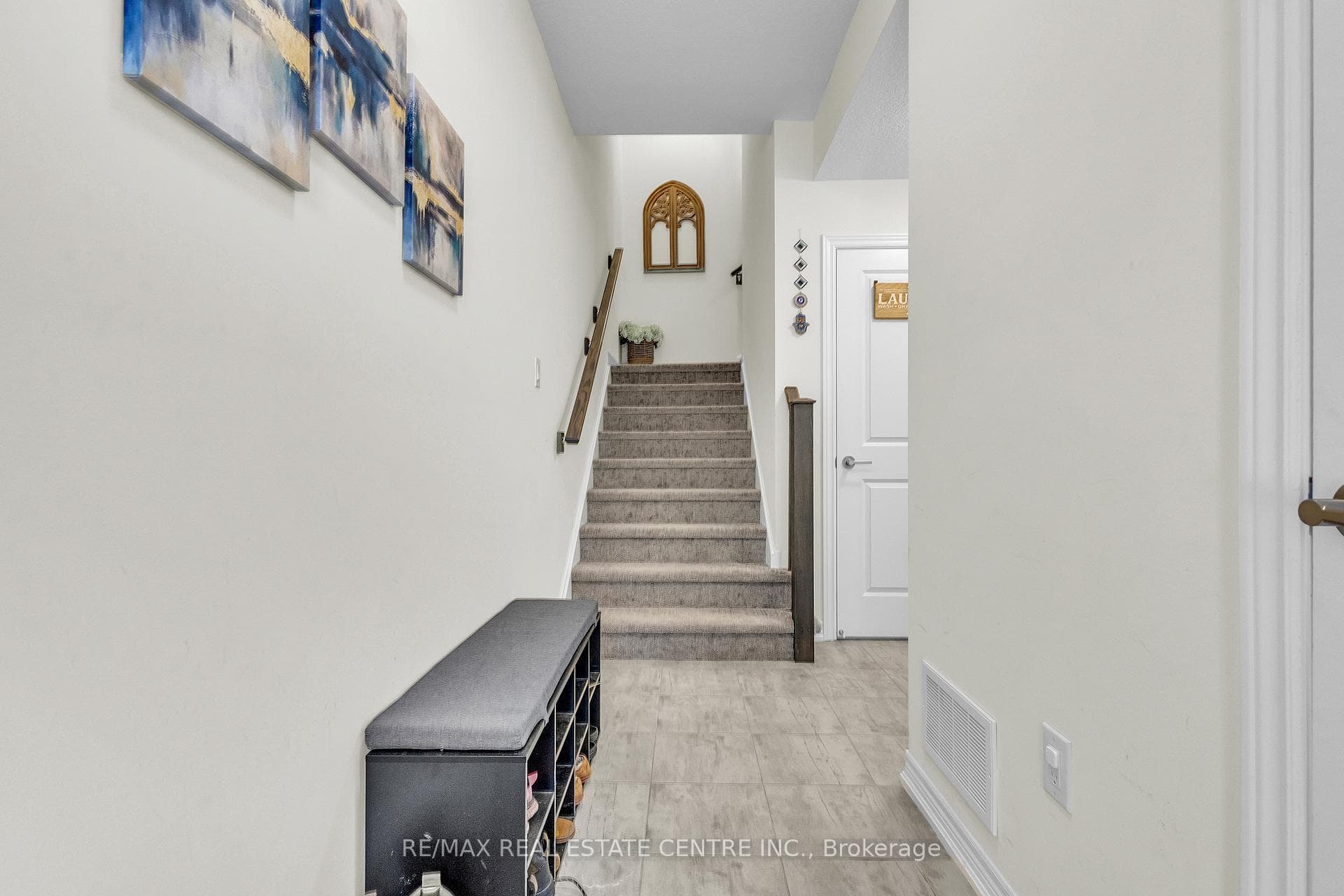 100 Hollywood Court Unit 20 photo 6