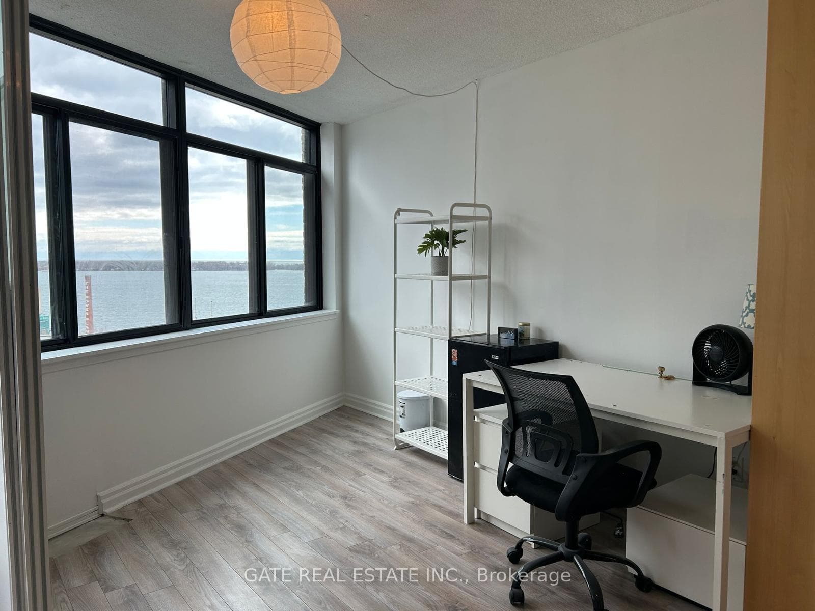DEN/OFFICE