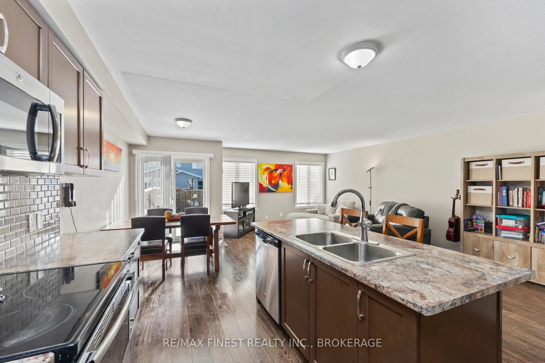 1395 TREMONT Drive photo 13