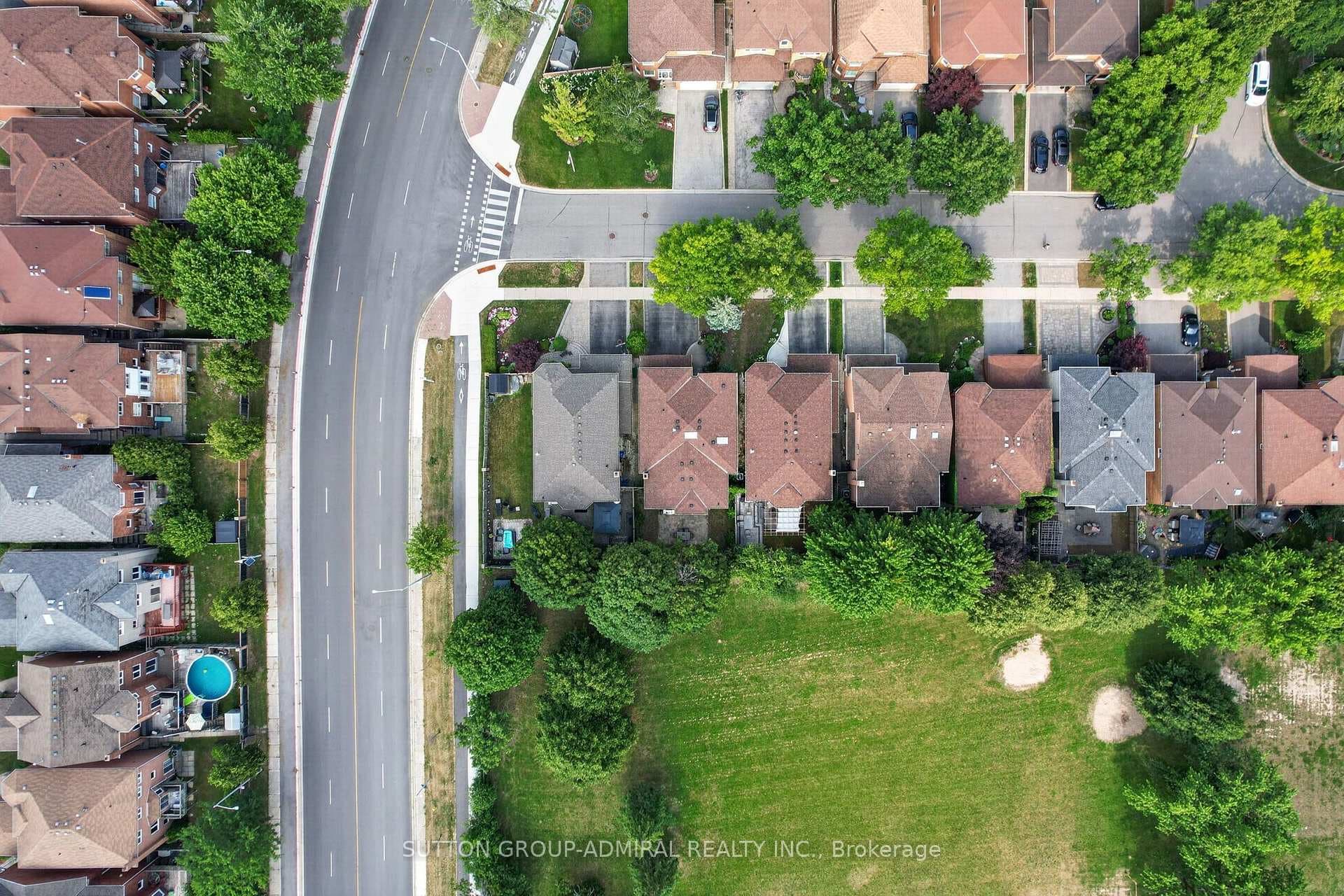 99 Dundurn Crescent photo 47